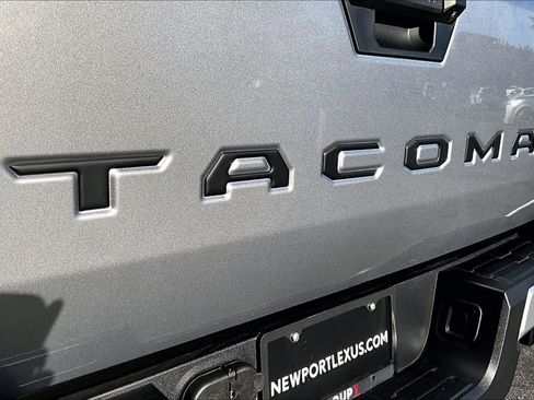 Used 2026 Toyota Tacoma SR5 image 9