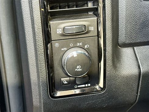 Used 2014 RAM 1500 Sport w/ Convenience Group image 10