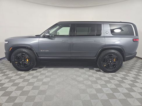 Used 2024 Rivian R1S Adventure image 2