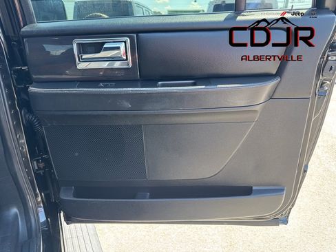 Used 2017 Lincoln Navigator L Reserve image 19