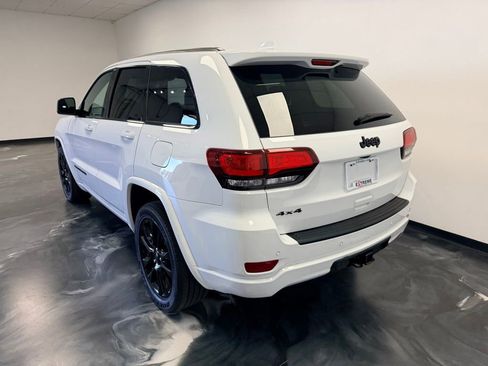 Used 2021 Jeep Grand Cherokee Laredo X AWD/4WD image 21