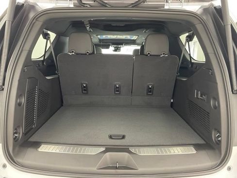 New 2026 Chevrolet Suburban High Country AWD/4WD image 13