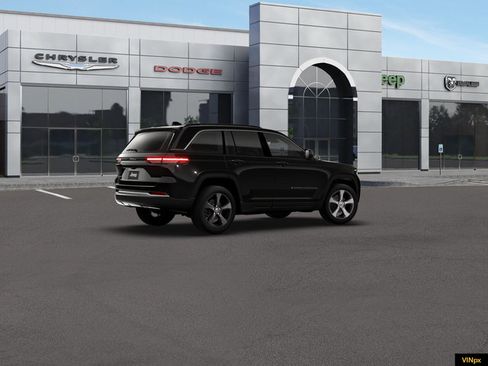 New 2026 Jeep Grand Cherokee Limited AWD/4WD image 8