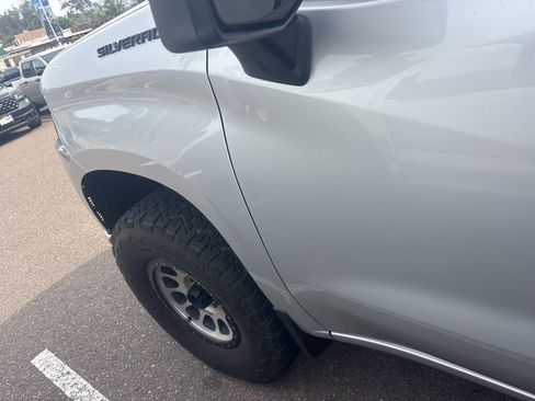 Used 2021 Chevrolet Silverado 1500 Custom image 4