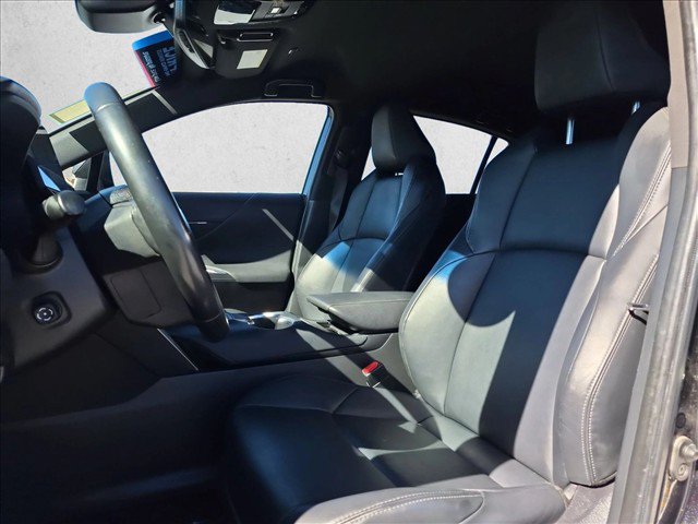 Used 2023 Toyota Venza Nightshade AWD/4WD image 15