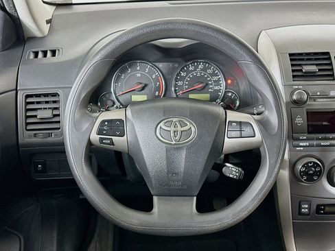 Used 2011 Toyota Corolla S image 18
