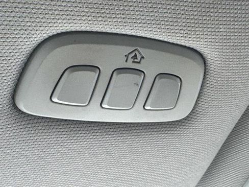 Used 2022 Ford Explorer Limited w/ Equipment Group 301A image 20