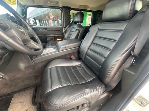 Used 2005 HUMMER H2 w/ Preferred Equipment Group image 23