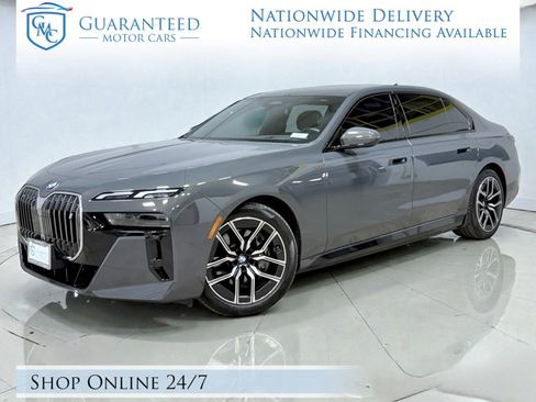 Used 2024 BMW i7 xDrive60 image 1
