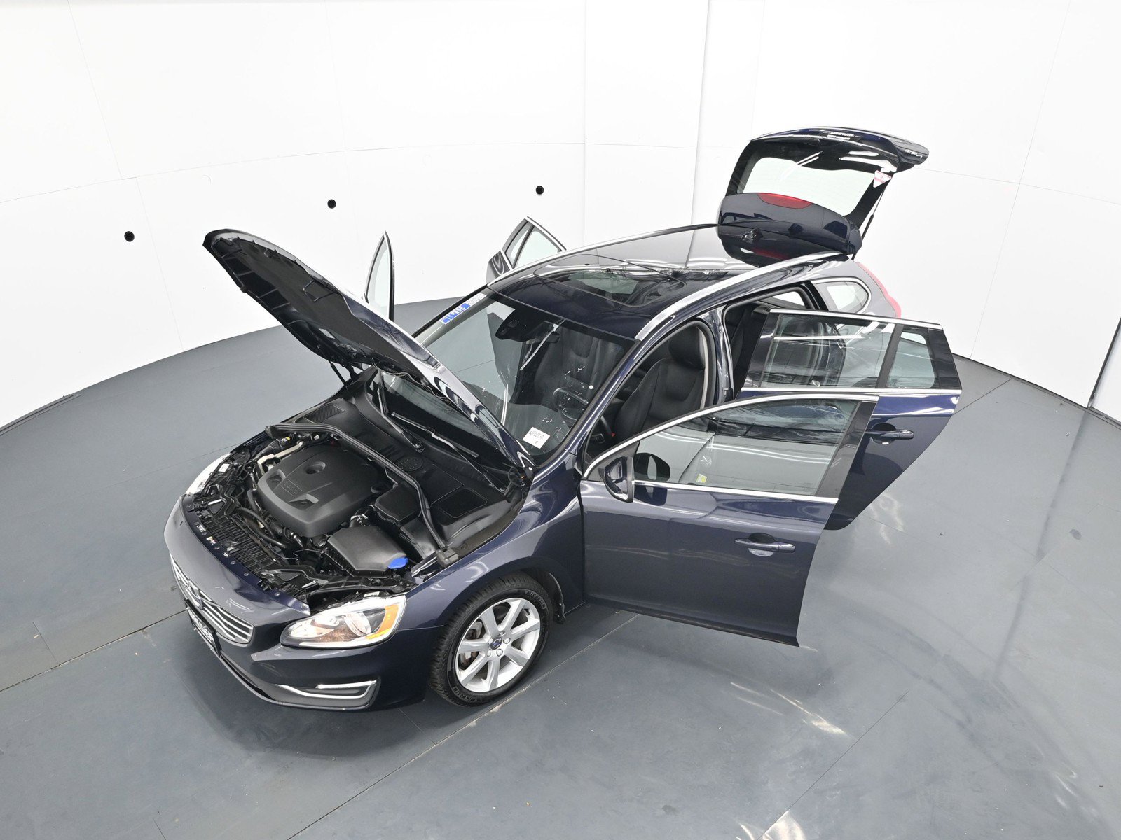 Used 2017 Volvo V60 T5 Premier w/ Convenience Package AWD/4WD image 46