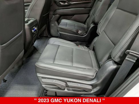 Used 2023 GMC Yukon Denali w/ Advanced Technology Package AWD/4WD image 31