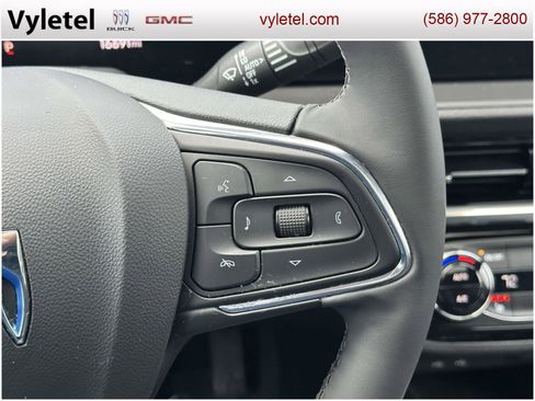 Used 2024 Buick Envista Sport Touring w/ Convenience I Package image 25