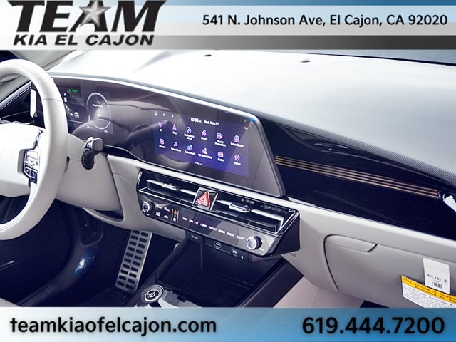 New 2026 Kia Niro Wave w/ Wave Preserve Package FWD image 11