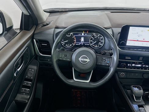 Used 2023 Nissan Rogue SL w/ SL Premium Package FWD image 18