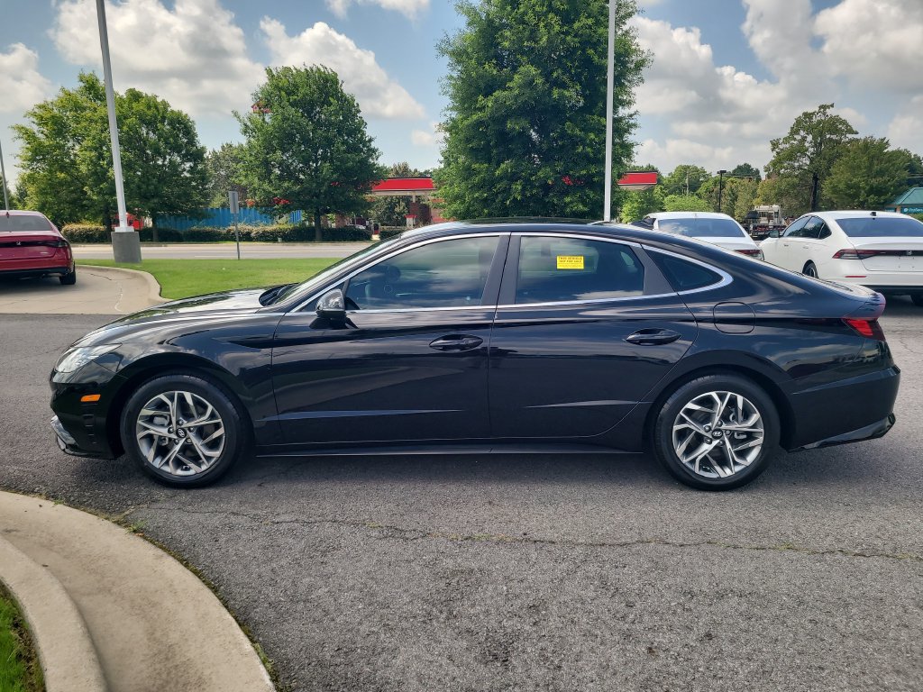 Used 2023 Hyundai Sonata SEL FWD image 6