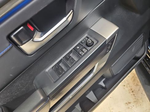 Used 2022 Toyota Tundra Platinum image 11