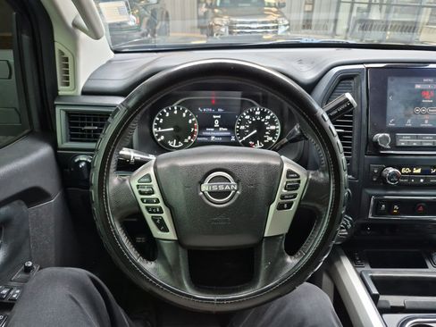 Used 2023 Nissan Titan SV w/ SV Convenience Package AWD/4WD image 30