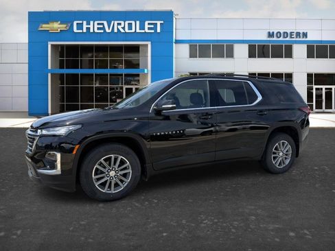 Used 2023 Chevrolet Traverse LT w/ LPO, Floor Liner Package FWD image 1