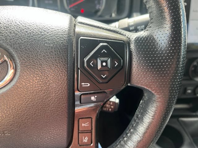 Used 2023 Toyota 4Runner TRD Off-Road Premium AWD/4WD image 32