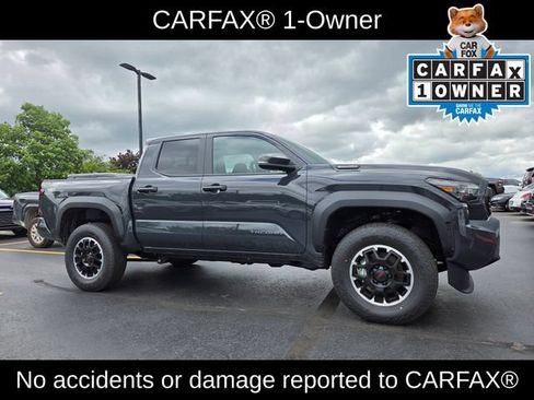 Used 2026 Toyota Tacoma TRD Off-Road w/ TRD Off Road Upgrade Package AWD/4WD image 3