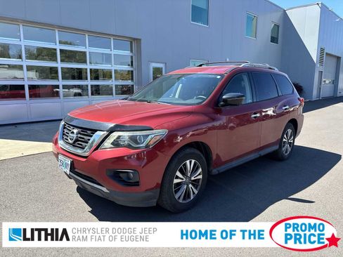 Used 2017 Nissan Pathfinder SL AWD/4WD image 1