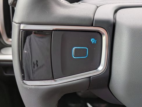 New 2025 Ford Expedition Active image 22