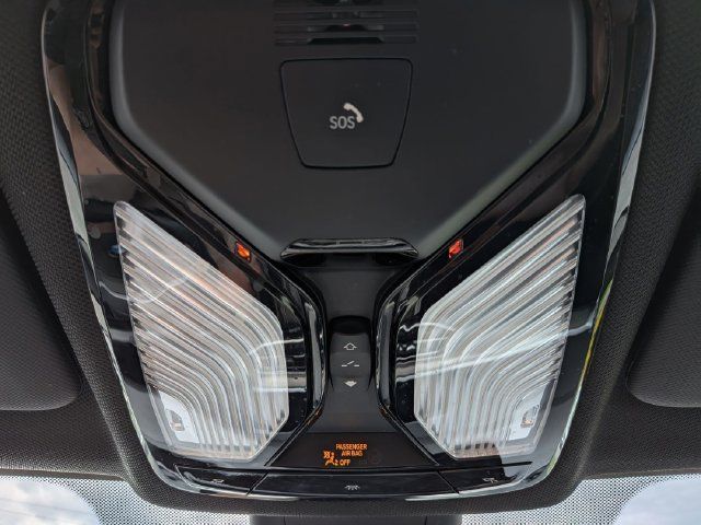 Used 2019 BMW X5 xDrive40i w/ M Sport Package AWD/4WD image 14