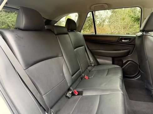Used 2016 Subaru Outback 2.5i Limited image 22