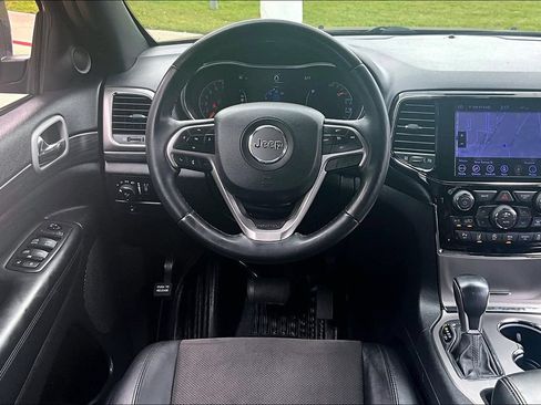 Used 2021 Jeep Grand Cherokee Laredo X RWD image 7