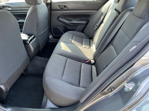 Used 2025 Nissan Altima 2.5 SV image 22