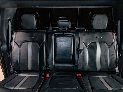 Used 2019 Ford F250 Platinum w/ Platinum Ultimate Package image 25