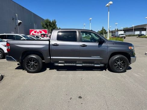 Used 2018 Toyota Tundra SR5 RWD image 4
