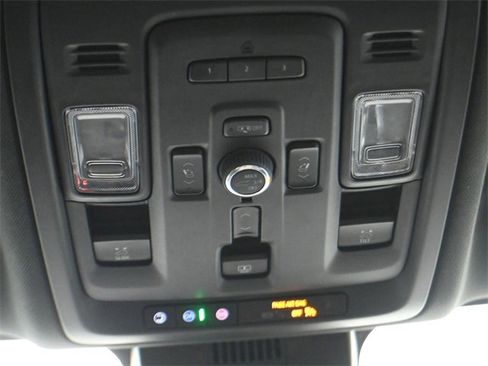 Used 2023 Chevrolet Tahoe LT w/ Luxury Package image 22