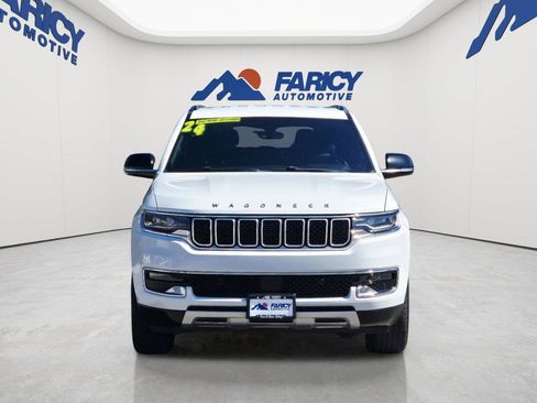 Used 2024 Jeep Wagoneer Series II AWD/4WD image 2