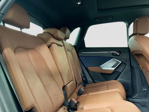 New 2025 Audi Q3 2.0T Premium Plus image 16