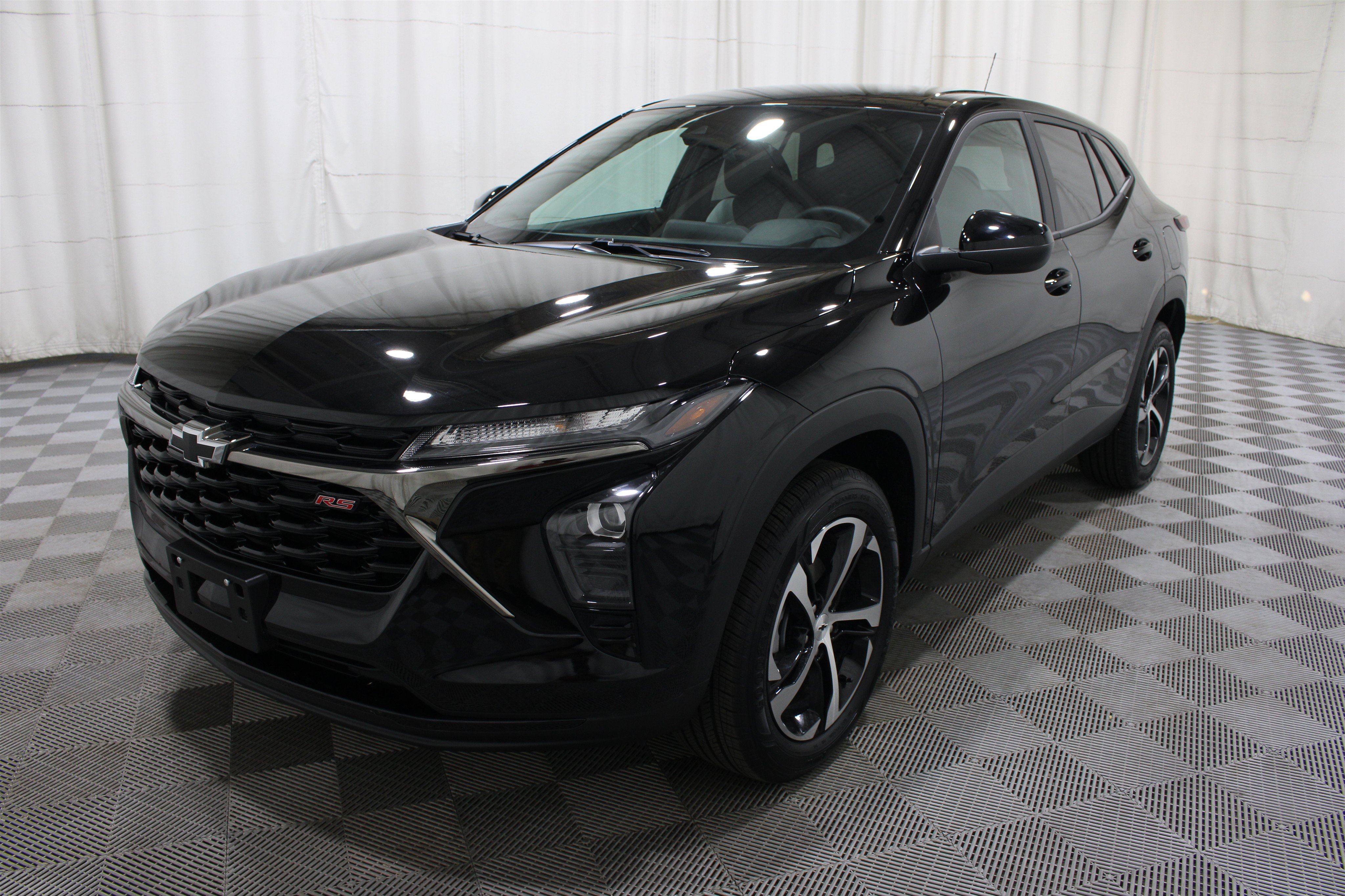 New 2026 Chevrolet Trax RS w/ Driver Confidence Package FWD image 32