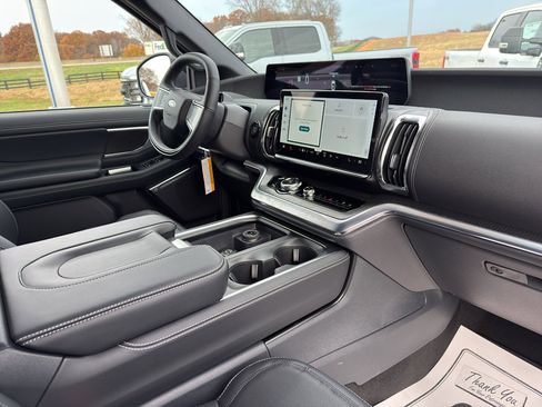 New 2025 Ford Expedition Platinum w/ Stealth Performance Package image 12