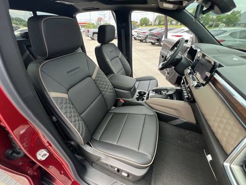 New 2026 GMC Canyon Denali AWD/4WD image 11