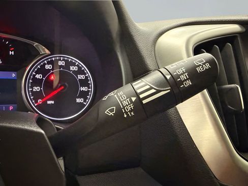 Used 2022 GMC Terrain SLT w/ LPO, Roadside Safety Package image 21