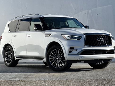 Certified 2024 INFINITI QX80 Premium Select w/ Cargo Package image 2