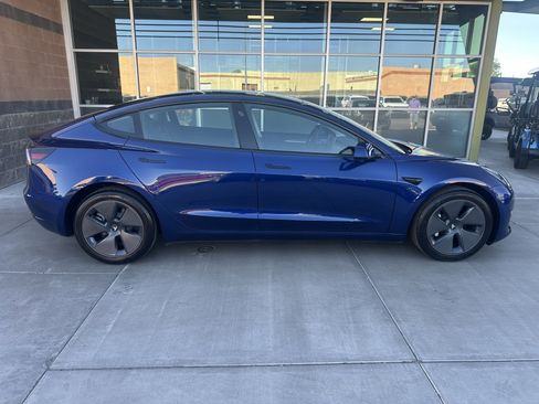 Used 2023 Tesla Model 3 Standard Range image 7