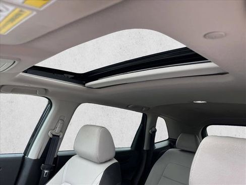Used 2025 Honda CR-V EX image 15