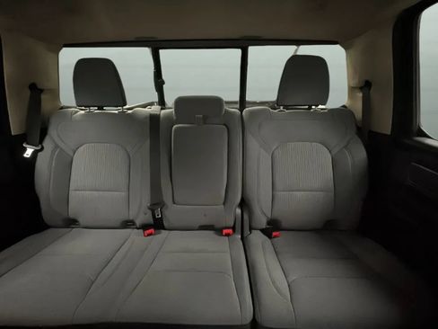 Used 2020 RAM 1500 Big Horn RWD image 18