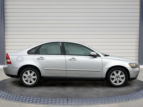 Used 2007 Volvo S40 2.4i FWD image 8
