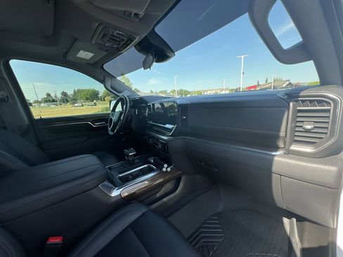 Used 2023 Chevrolet Silverado 1500 LT Trail Boss w/ LT Trail Boss Premium Package image 30