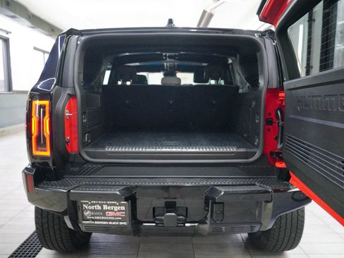 Used 2026 GMC Hummer EV SUV AWD/4WD image 40