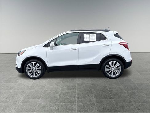 Used 2018 Buick Encore Preferred image 2