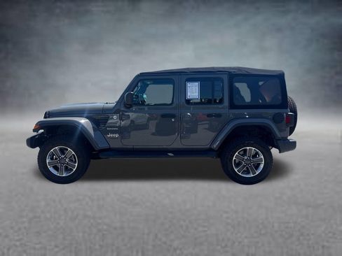 Used 2018 Jeep Wrangler Unlimited Sahara AWD/4WD image 1
