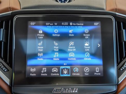 Used 2018 Maserati Ghibli RWD image 22