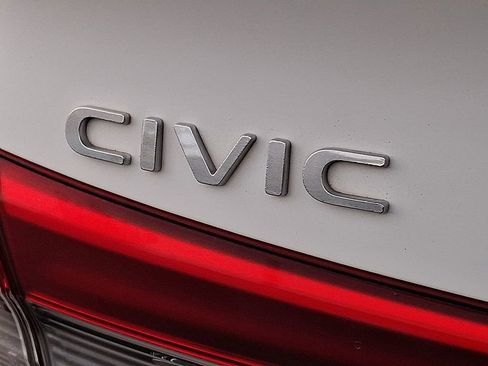 Used 2022 Honda Civic Sport image 30